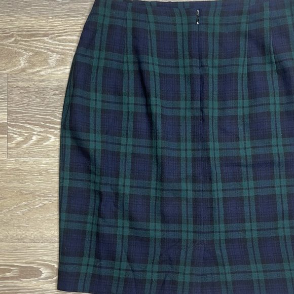 Linda Allard Ellen Tracy Black Watch Tartan Plaid Wool Pencil Skirt - Picture 3 of 6